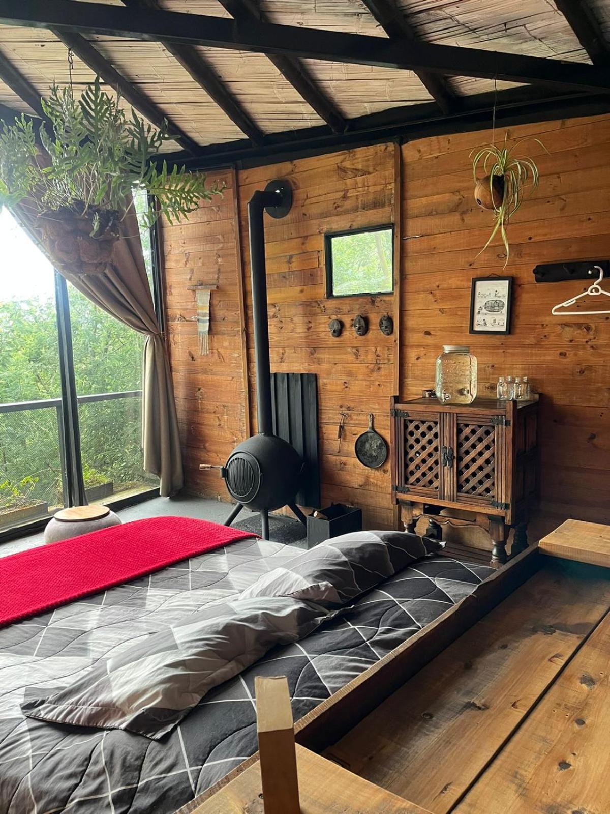 De Montana En - Satorinatural Chalet *